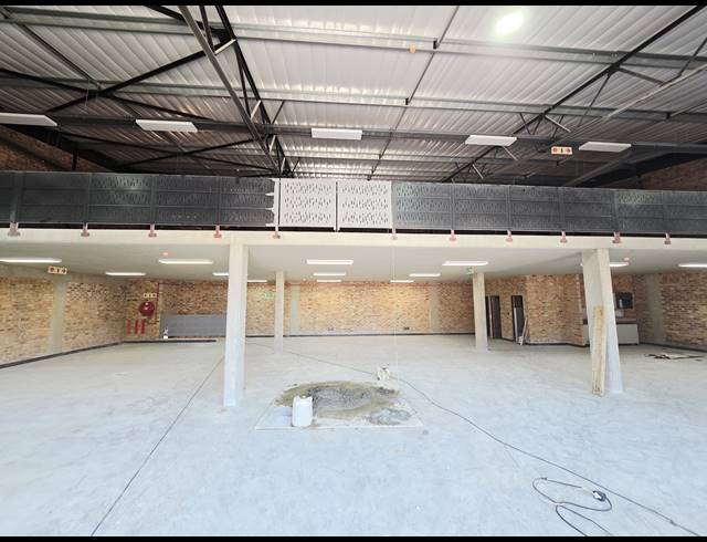571M² WAREHOUSE TO LET IN RIVERSANDS
